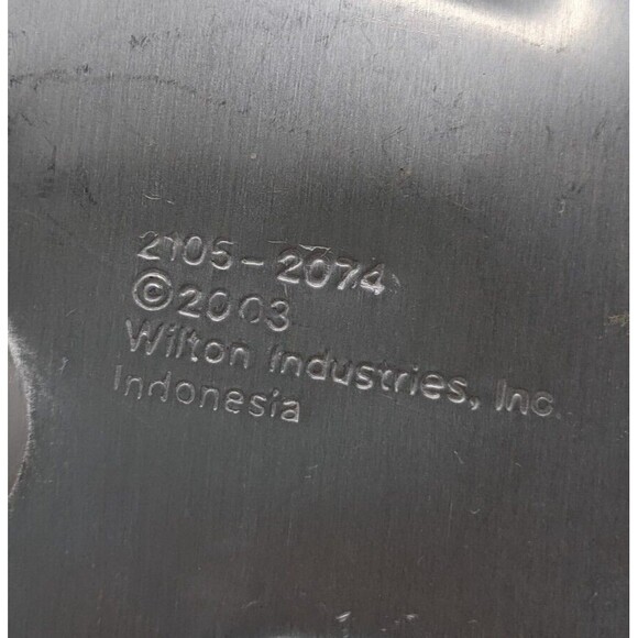 Wilton Easter Spring Bunny Rabbit Face Cake Pan #2105-2074 - Picture 5 of 7